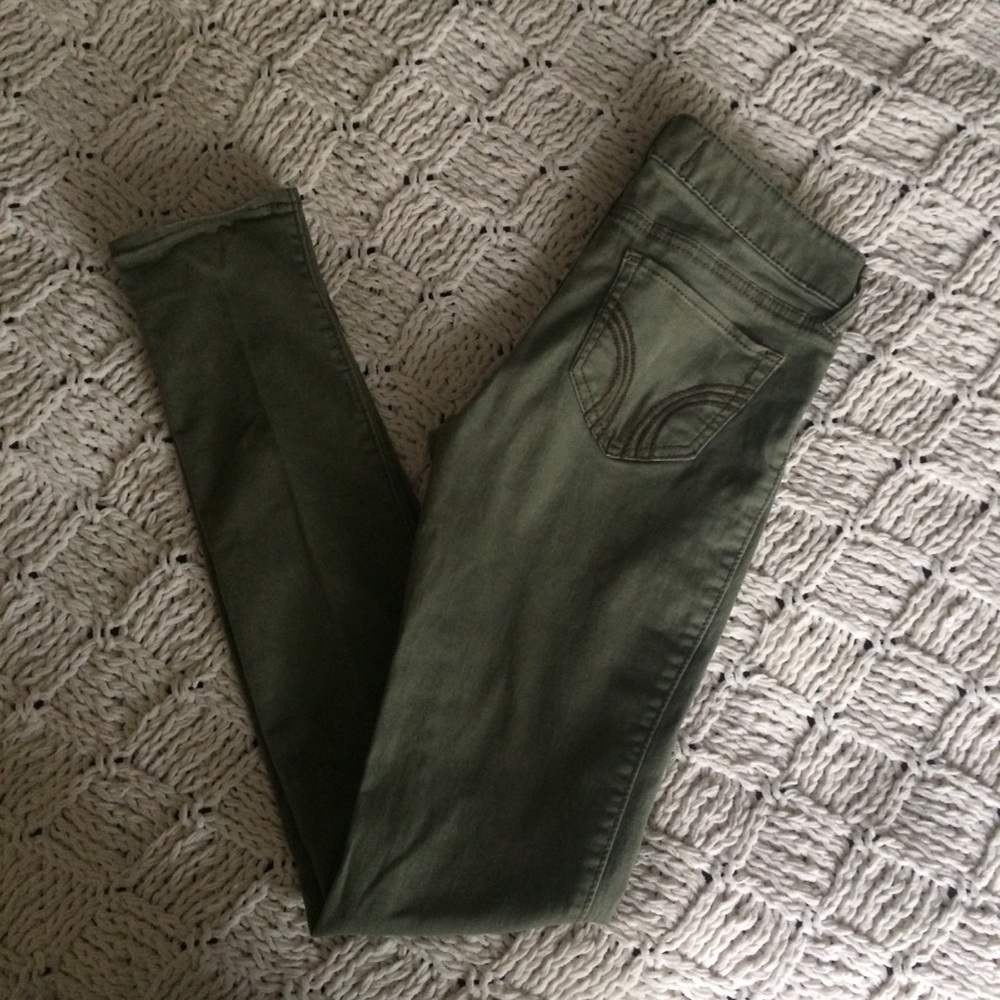 Hollister army green skinny jeans/ jeggings